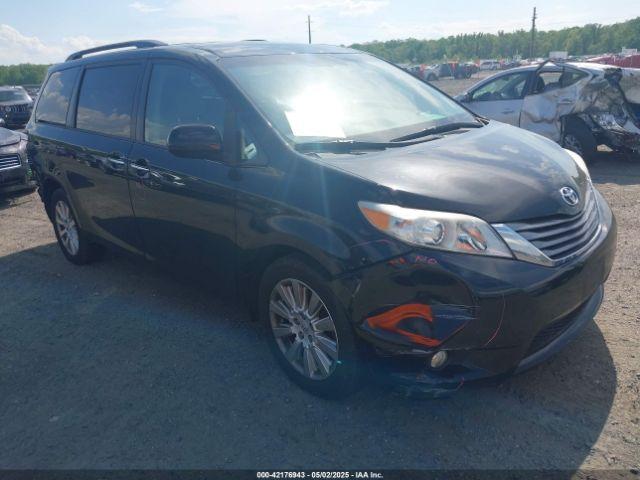  Salvage Toyota Sienna