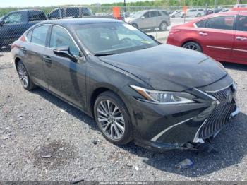  Salvage Lexus Es