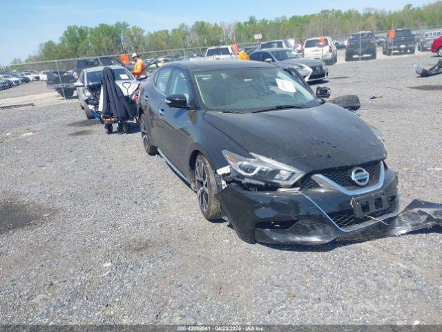  Salvage Nissan Maxima