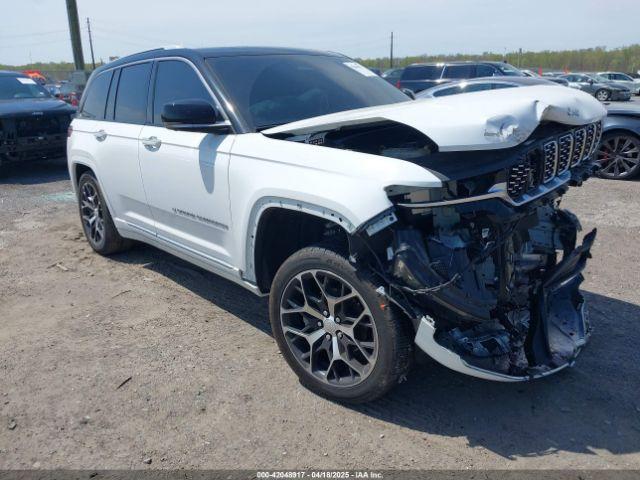  Salvage Jeep Grand Cherokee