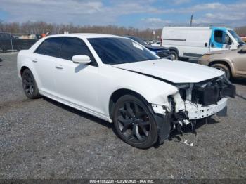  Salvage Chrysler 300