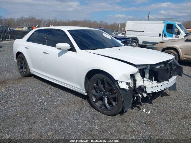  Salvage Chrysler 300