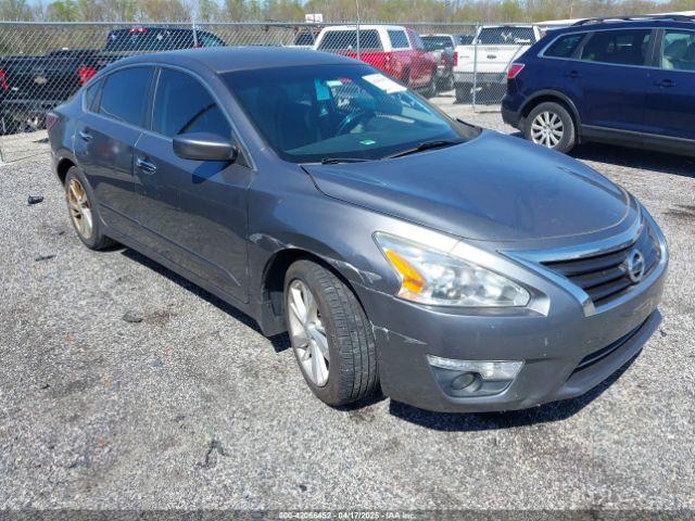  Salvage Nissan Altima