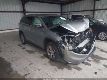  Salvage Toyota Highlander