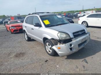  Salvage Hyundai TUCSON