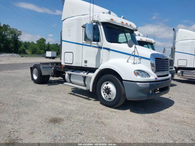  Salvage Freightliner Columbia