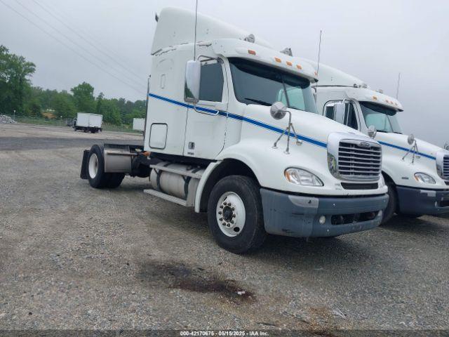  Salvage Freightliner Columbia