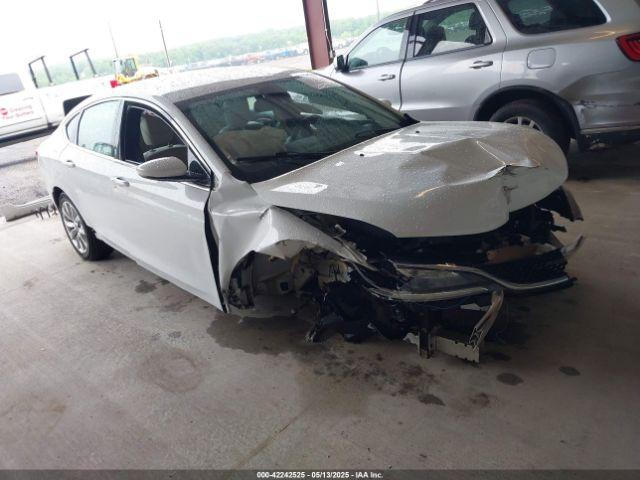  Salvage Chrysler 200