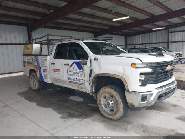  Salvage Chevrolet Silverado 2500