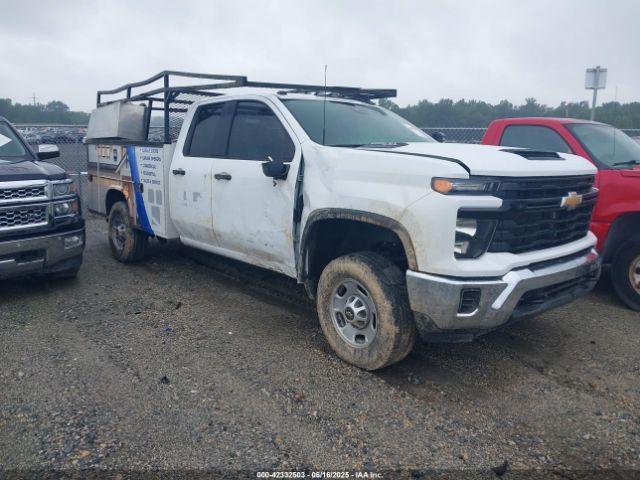  Salvage Chevrolet Silverado 2500