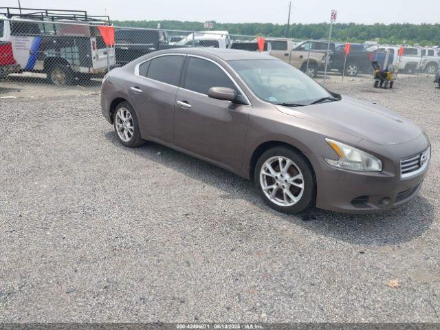  Salvage Nissan Maxima