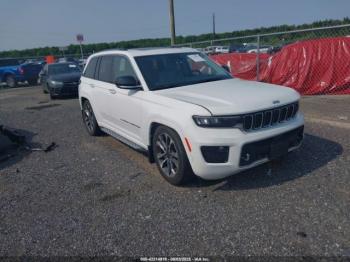  Salvage Jeep Grand Cherokee