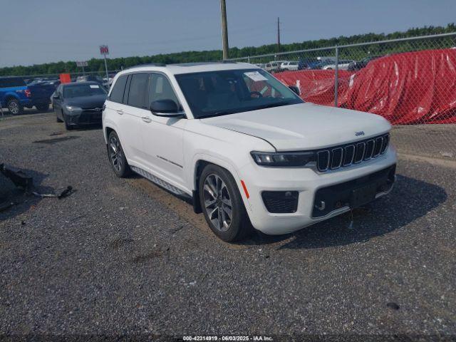  Salvage Jeep Grand Cherokee