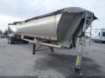  Salvage Mac Trailer Mfg Trailer