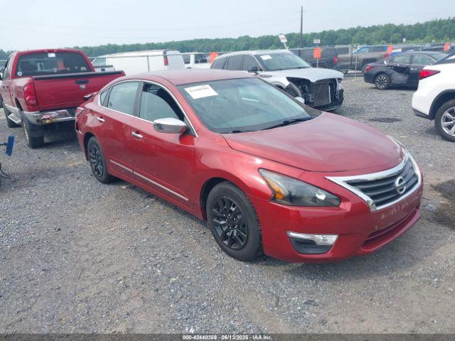  Salvage Nissan Altima