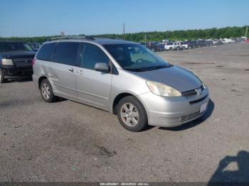  Salvage Toyota Sienna