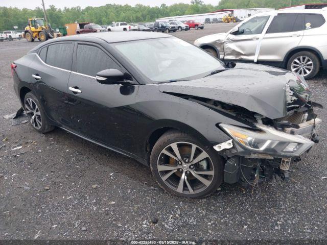  Salvage Nissan Maxima