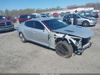  Salvage Kia Stinger