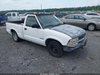  Salvage Chevrolet S-10