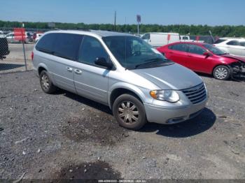  Salvage Chrysler Town & Country