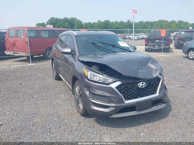  Salvage Hyundai TUCSON