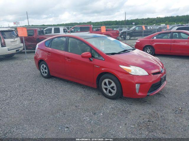  Salvage Toyota Prius