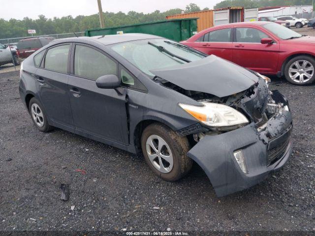  Salvage Toyota Prius