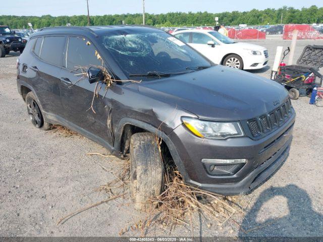  Salvage Jeep Compass
