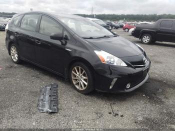  Salvage Toyota Prius v