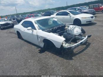  Salvage Dodge Challenger