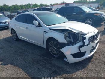  Salvage Kia Cadenza