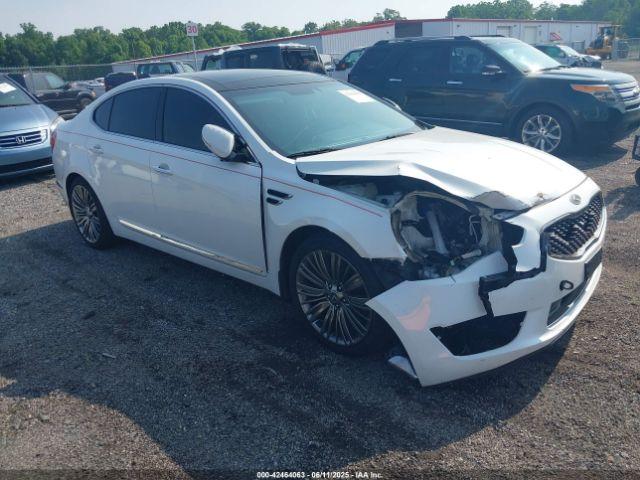 Salvage Kia Cadenza