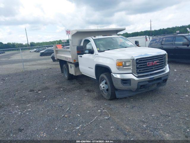  Salvage General Motors Sierra 3500hd Chassis