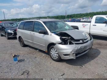  Salvage Toyota Sienna