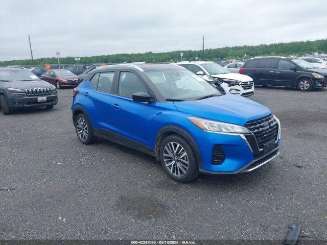  Salvage Nissan Kicks