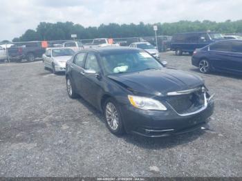  Salvage Chrysler 200