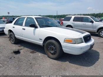  Salvage Ford Crown Victoria