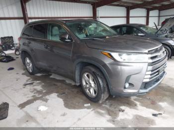  Salvage Toyota Highlander