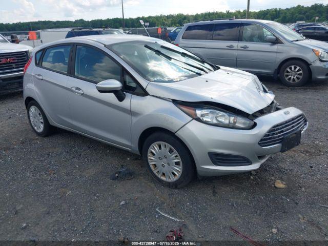  Salvage Ford Fiesta