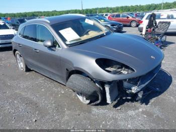  Salvage Porsche Macan
