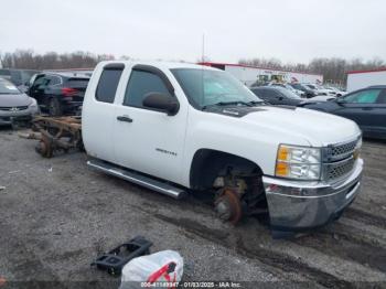  Salvage Chevrolet Silverado 2500