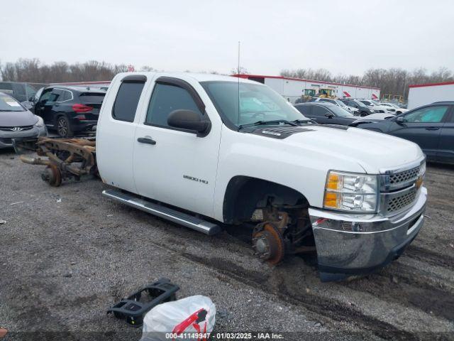  Salvage Chevrolet Silverado 2500