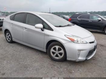  Salvage Toyota Prius