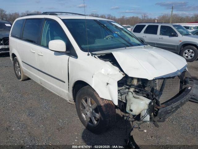  Salvage Chrysler Town & Country