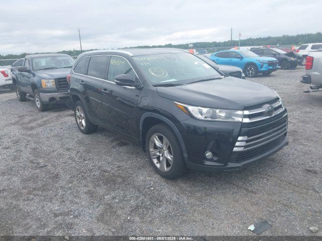  Salvage Toyota Highlander