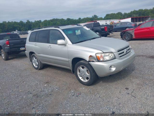  Salvage Toyota Highlander