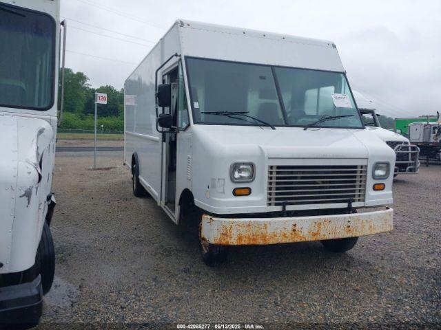  Salvage Ford E-450