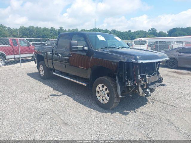  Salvage Chevrolet Silverado 2500