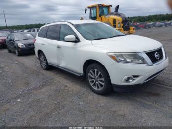  Salvage Nissan Pathfinder
