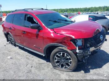  Salvage Nissan Pathfinder